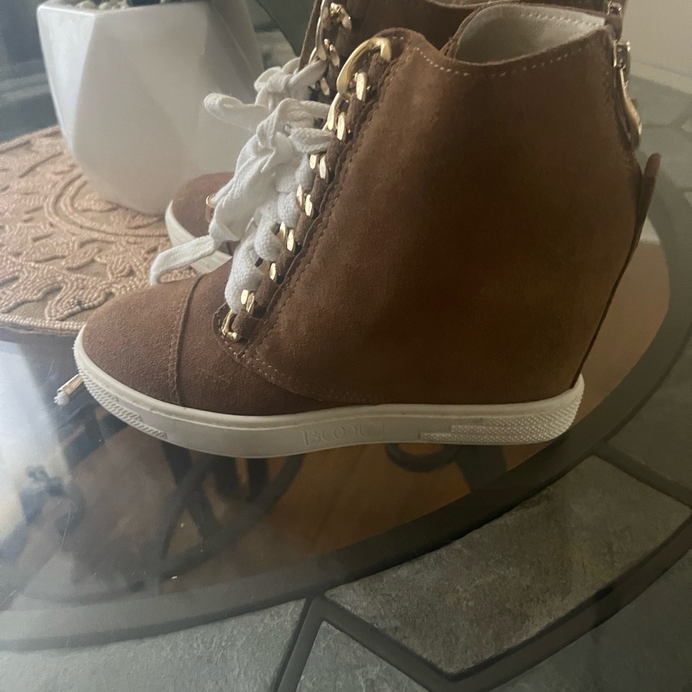 Brown High-Top Women's Sneakers